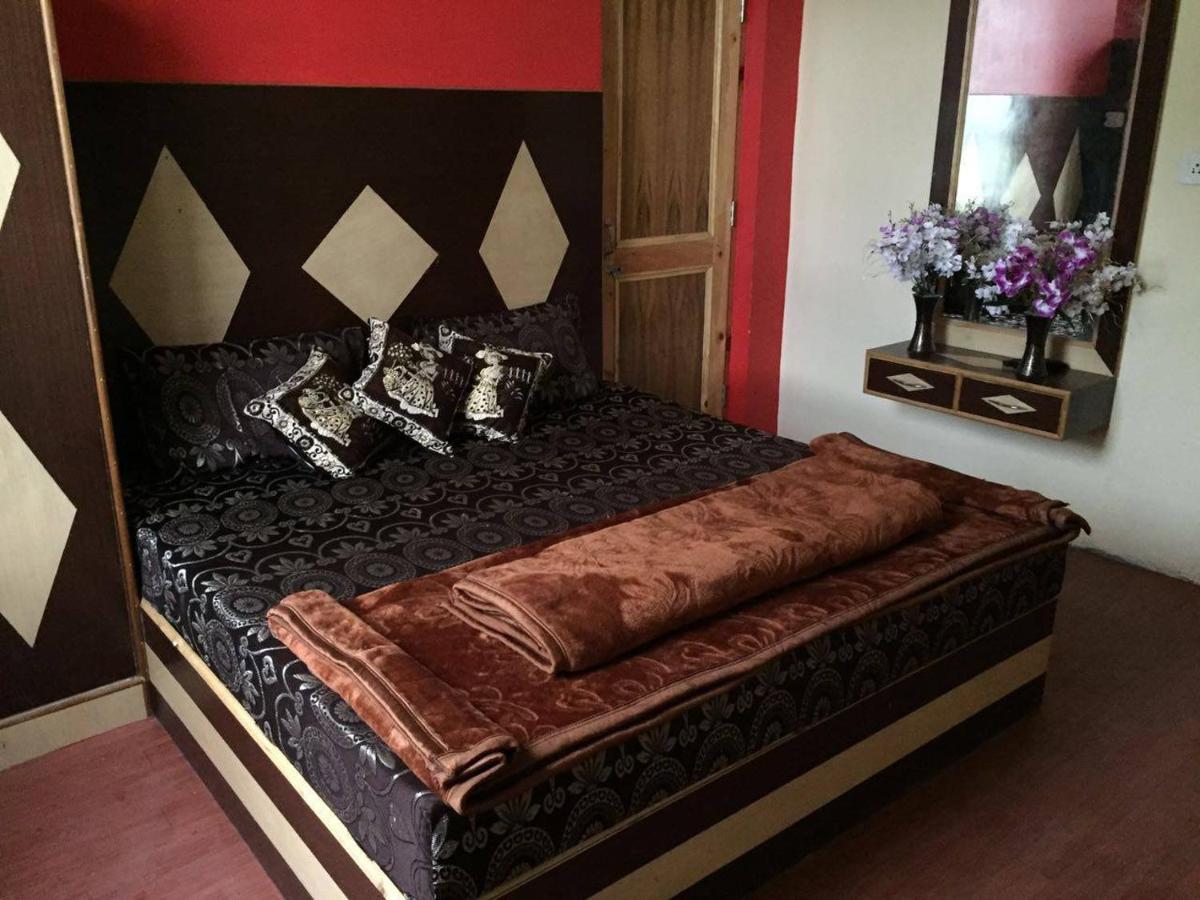 Indian Backpackers Hostel Manāli Eksteriør billede