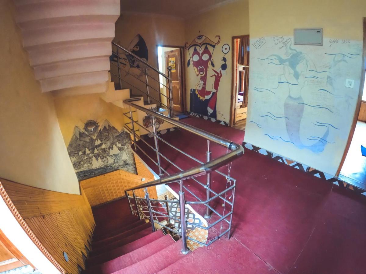 Indian Backpackers Hostel Manāli Eksteriør billede