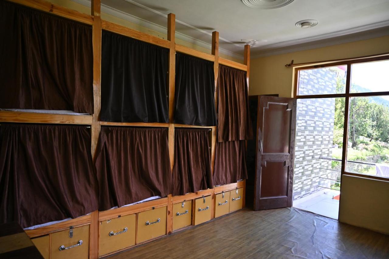 Indian Backpackers Hostel Manāli Eksteriør billede