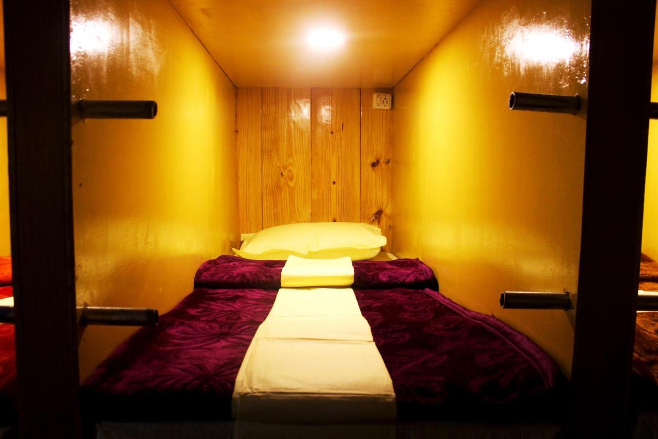 Indian Backpackers Hostel Manāli Eksteriør billede